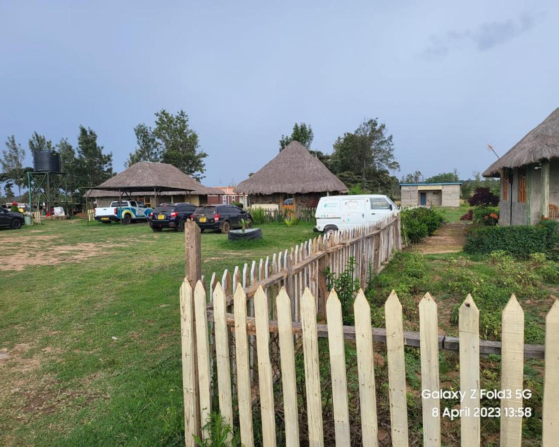 Le Tai Village Resort Near Solio Game Reserve Mweiga Exterior foto