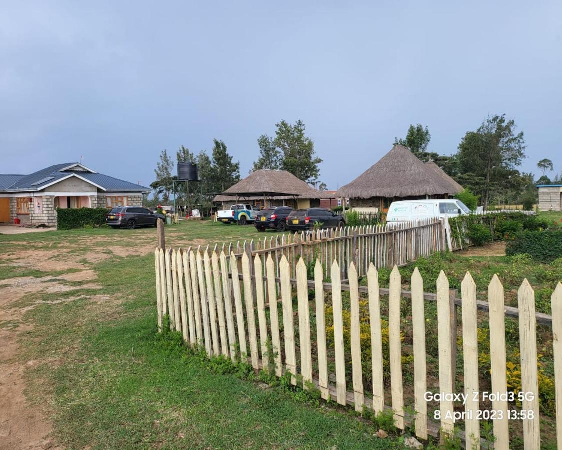 Le Tai Village Resort Near Solio Game Reserve Mweiga Exterior foto